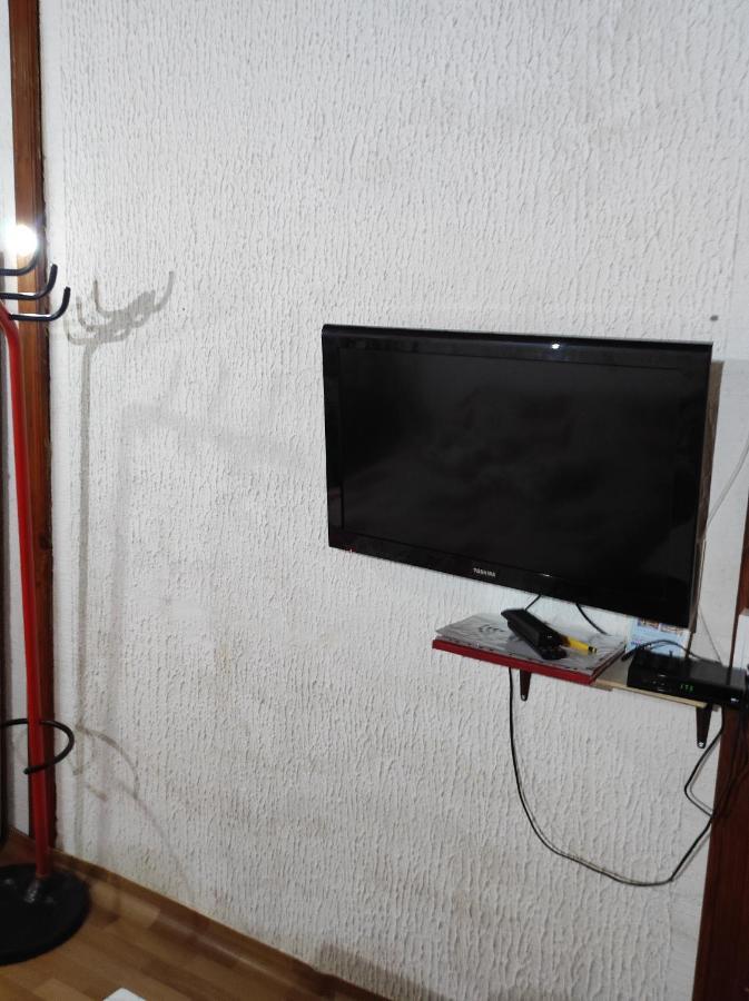 Prenociste Indija Hrvic Apartment Екстериор снимка