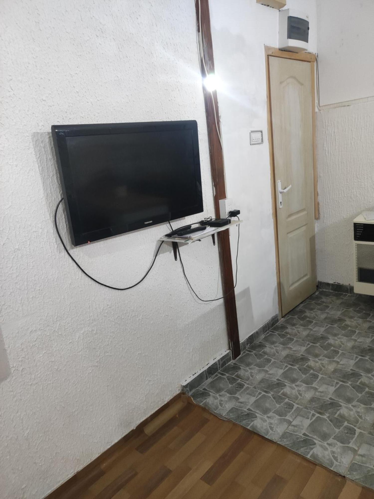 Prenociste Indija Hrvic Apartment Екстериор снимка